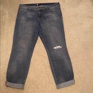 Kut from the cloth straight leg cuffed jean
